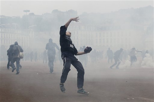 Lyon / Paris riots