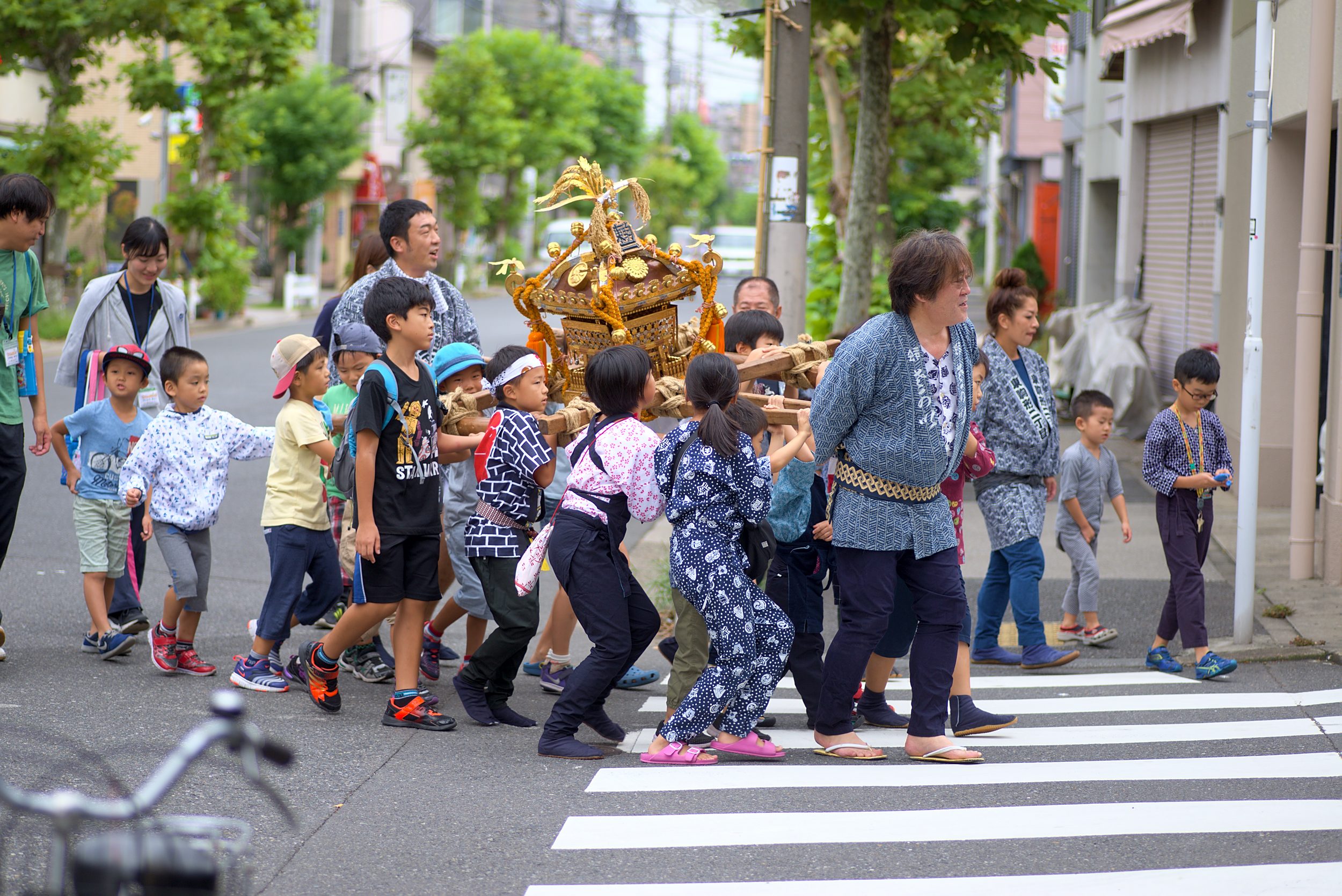 Children carrying a mikoshi