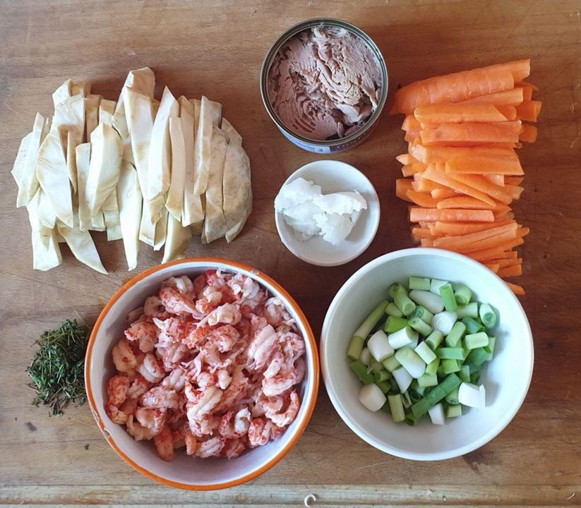 crawfish, tuna, carrots, celery, green onions, coconut oil